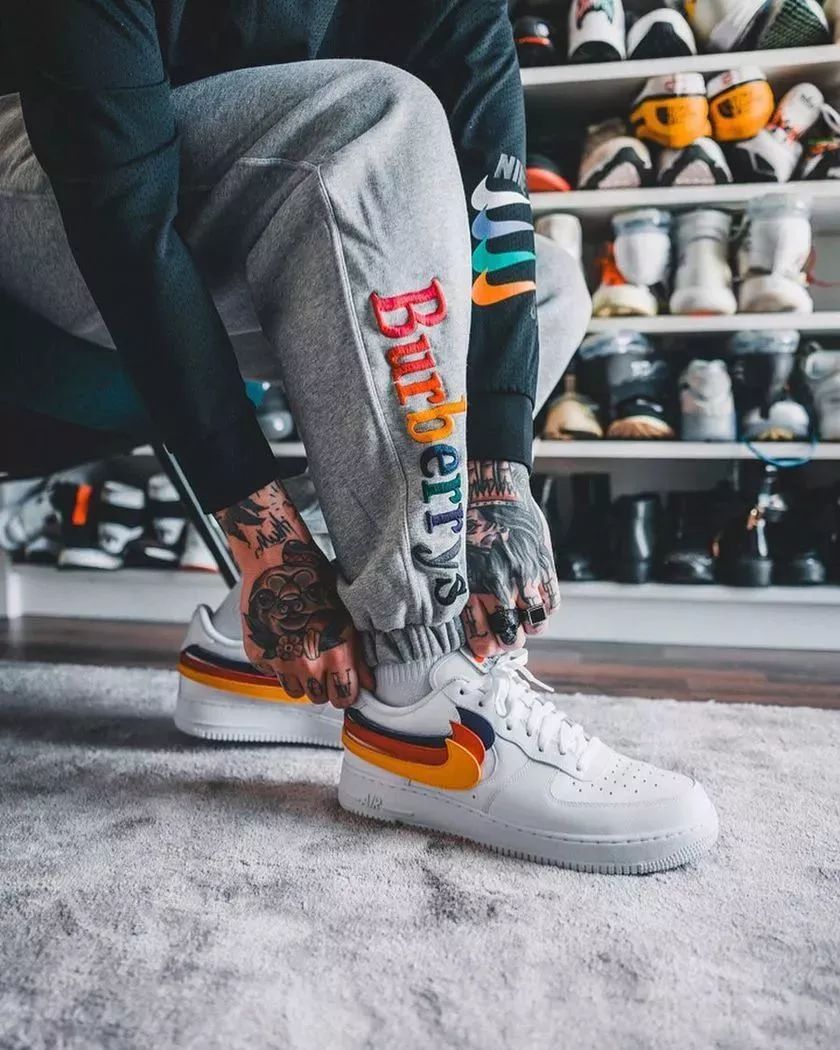 travisscott上脚的aj1,travisscottaj1倒钩