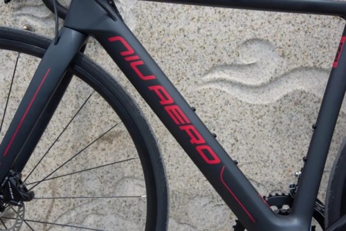 小牛电动niuus动力版锂电电动车,小牛电动车2024新款nxt测评