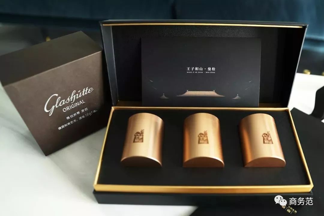 拆开之前收到的54个快递，每一份都让人感到美好