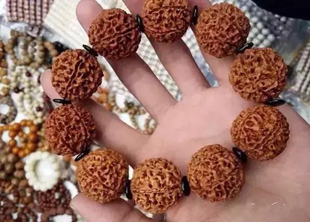 十大垃圾文玩手串排行榜,垃圾手串排行