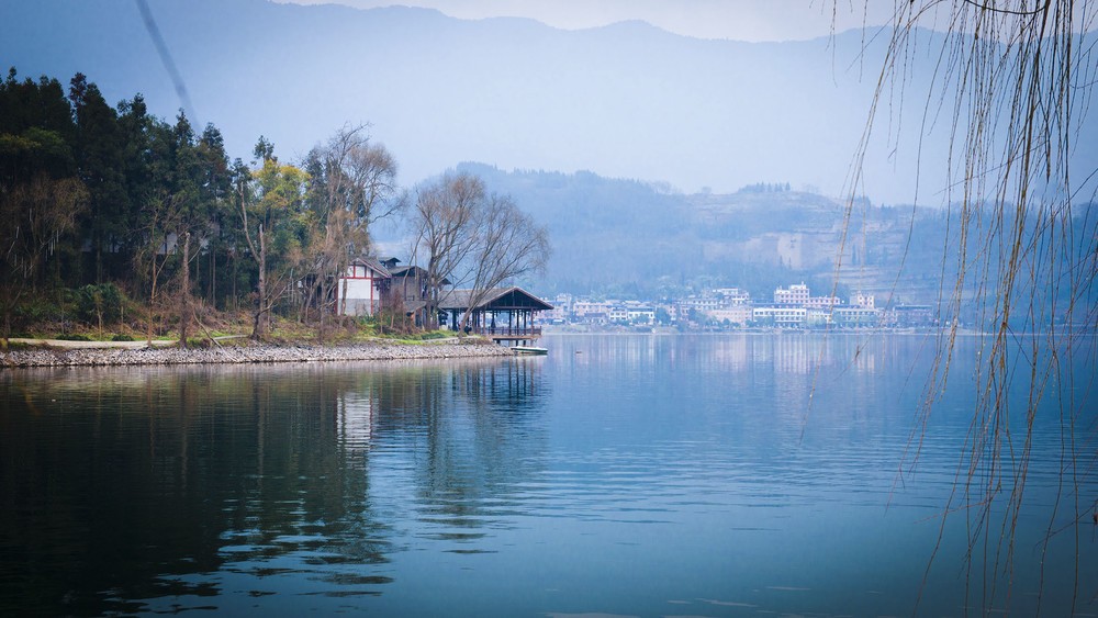 四川三大洲风景,凉山州有个出名的湖