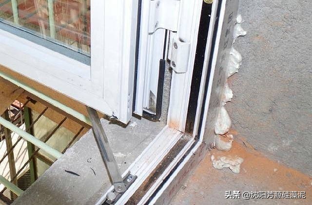 填补窗台石缝隙用什么胶比较好,窗户缝隙发泡胶用什么的
