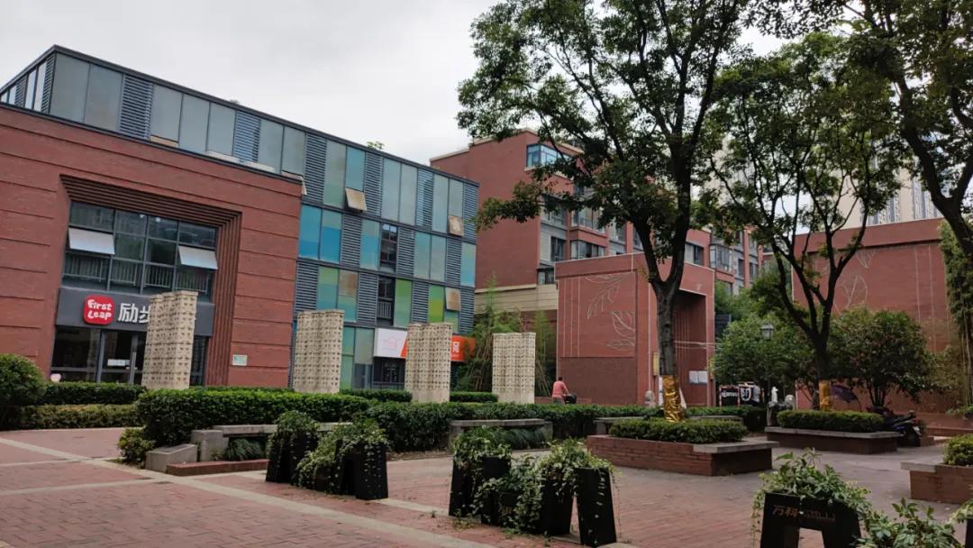 滨湖万科蓝山二手房带院子露台,合肥滨湖万科蓝山二手房价格