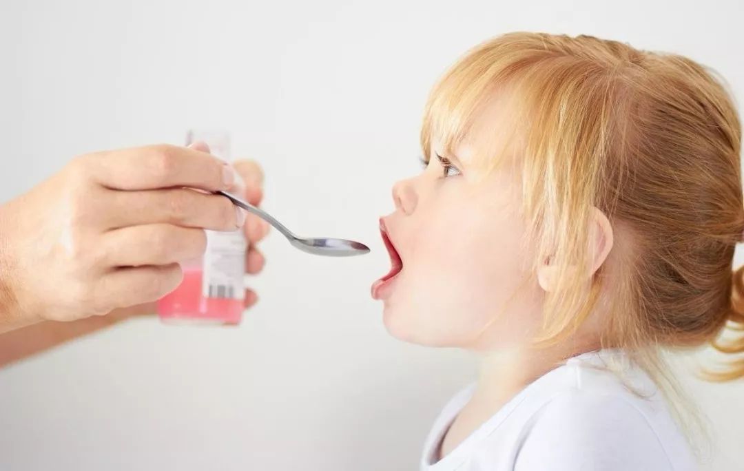 宝宝发烧反反复复怎么退烧才最快,小宝宝反复发烧退烧的正确方法