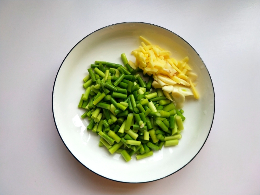 香酥小河虾老少皆宜的补钙佳品,传说中的香酥小河虾既补钙又美味