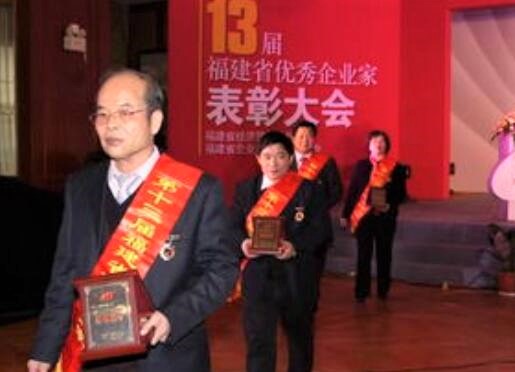 超越海澜之家的男装品牌,超越安踏