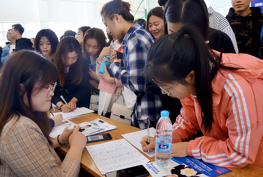 大学生遍地都是？读二本大学真的有前途吗？幸好当初做对了选择