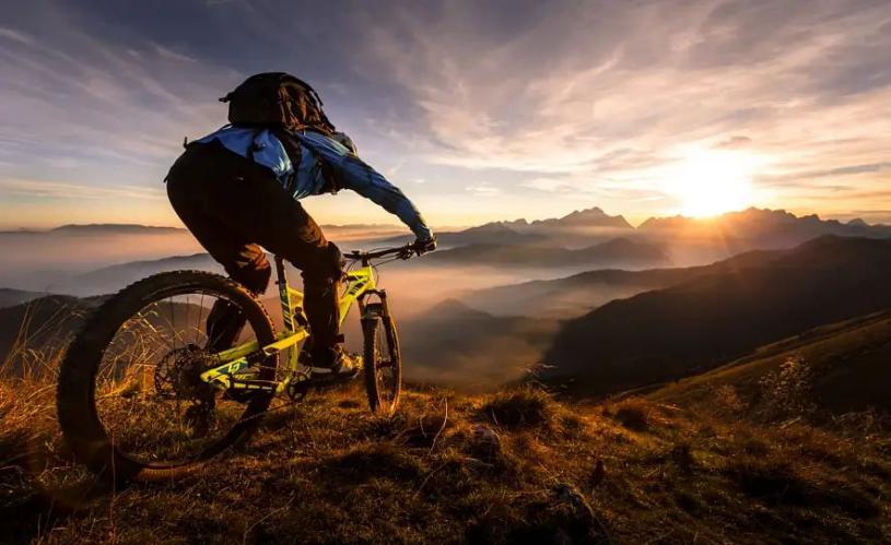 全球第一美胸到gucci老板娘，43岁身价超2300亿，她究竟有多美？