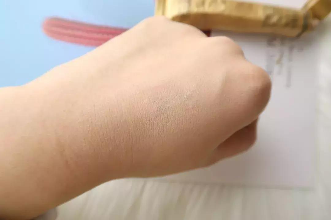 超级大黑眼圈眼袋怎么化妆遮盖,化妆遮黑眼圈眼袋种草产品