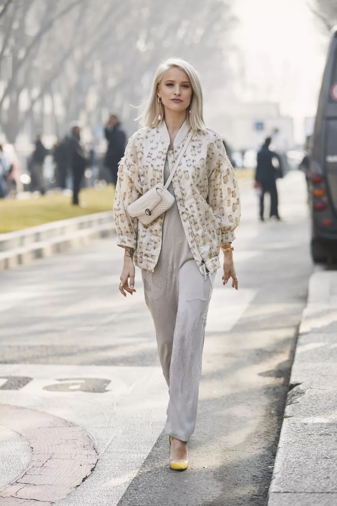 四月婚礼季,四月结婚穿什么鞋好看