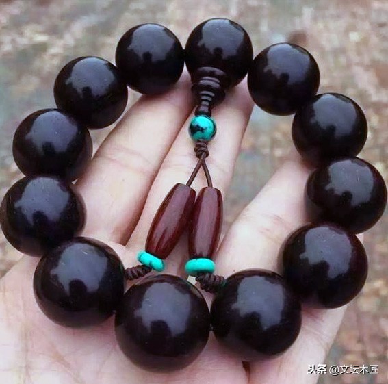 小叶紫檀手串可以用橄榄油保养吗,小叶紫檀手串怎么越盘越不亮