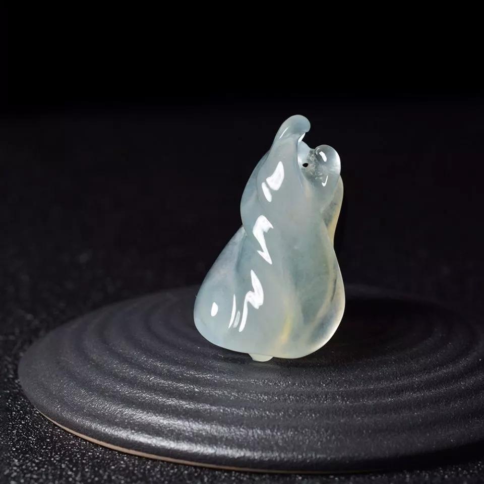 貔貅背白菜寓意是什么,玉白菜和玉貔貅哪个更招财