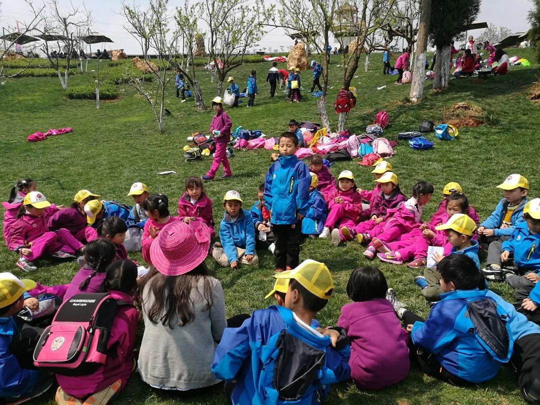 云大附小“融合式教学”的探索与实践——访云南大学附属小学校长谢静|封面校长