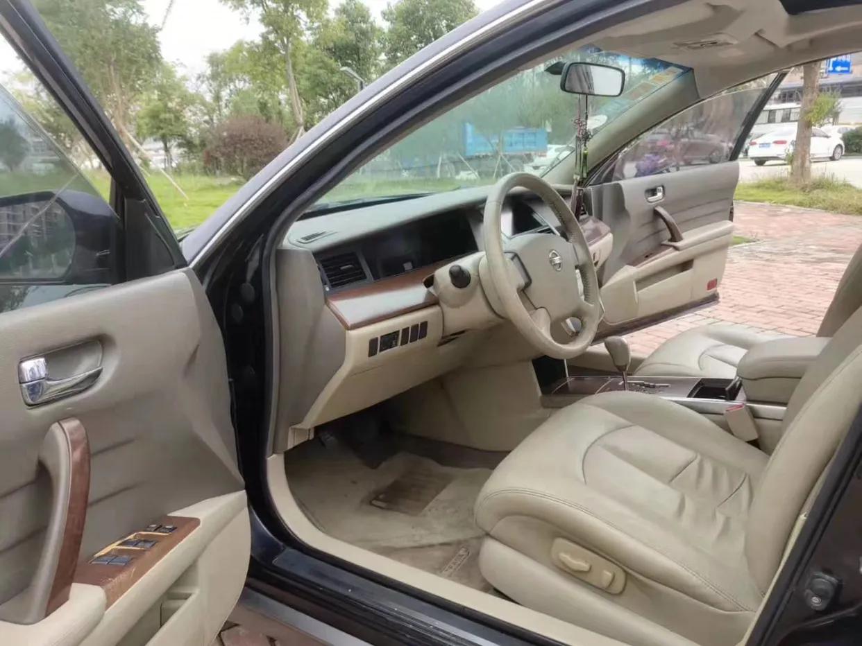 现在的天籁还是大沙发吗,07年天籁2.0的值多少钱