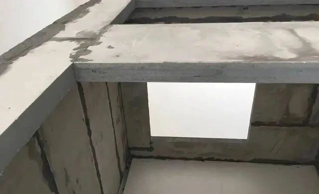 一楼墙体潮湿怎么防潮,农村自建房内墙潮湿