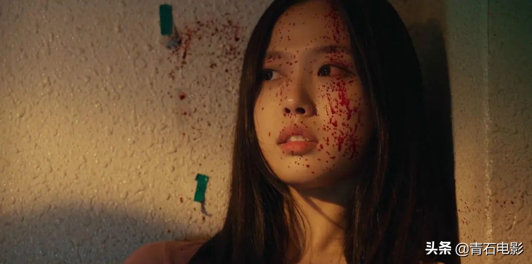 连续4天上榜，比《王国》尺度还大，不愧是一集30亿韩元的韩剧