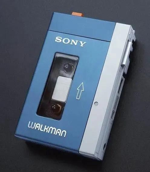 为什么日本生产的手机那么便宜,日本产和中国产的手机哪个好