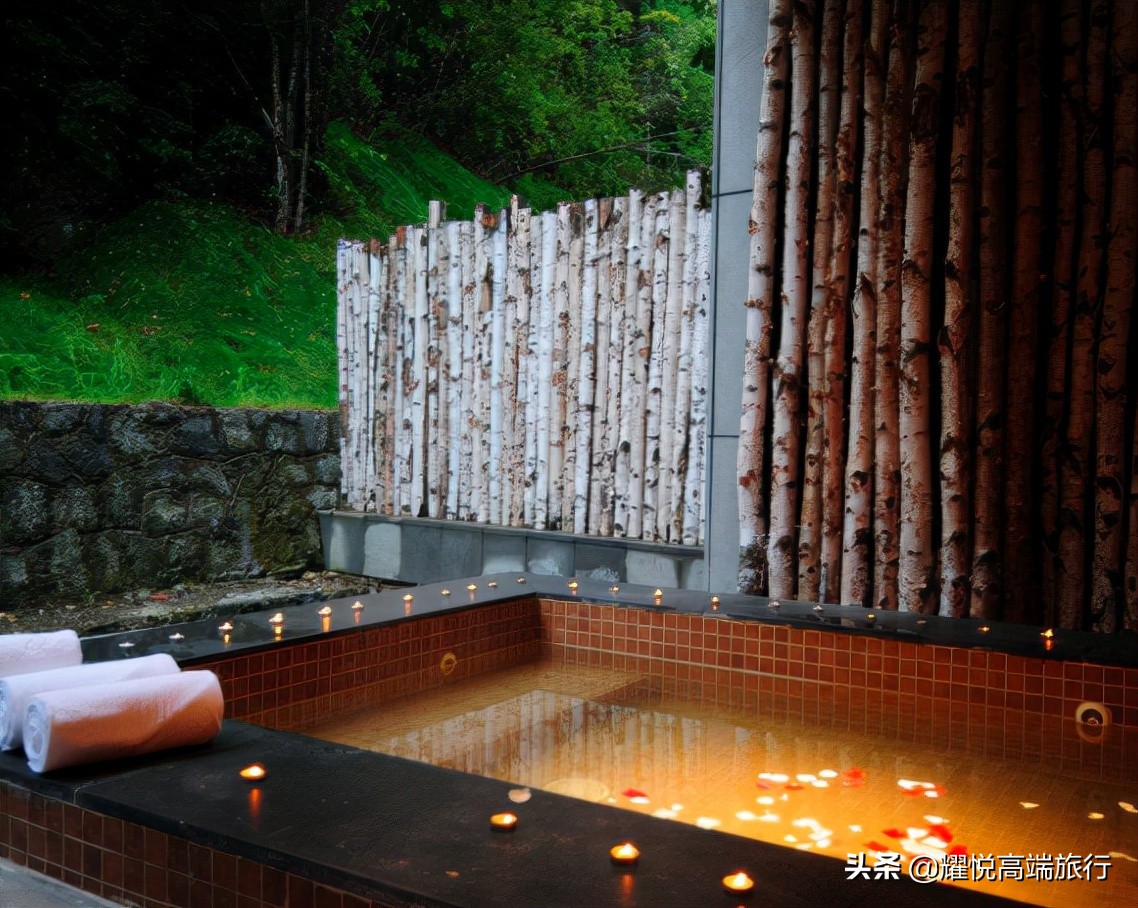 秋天去泡温泉能有多惬意,初秋适合去哪里泡温泉