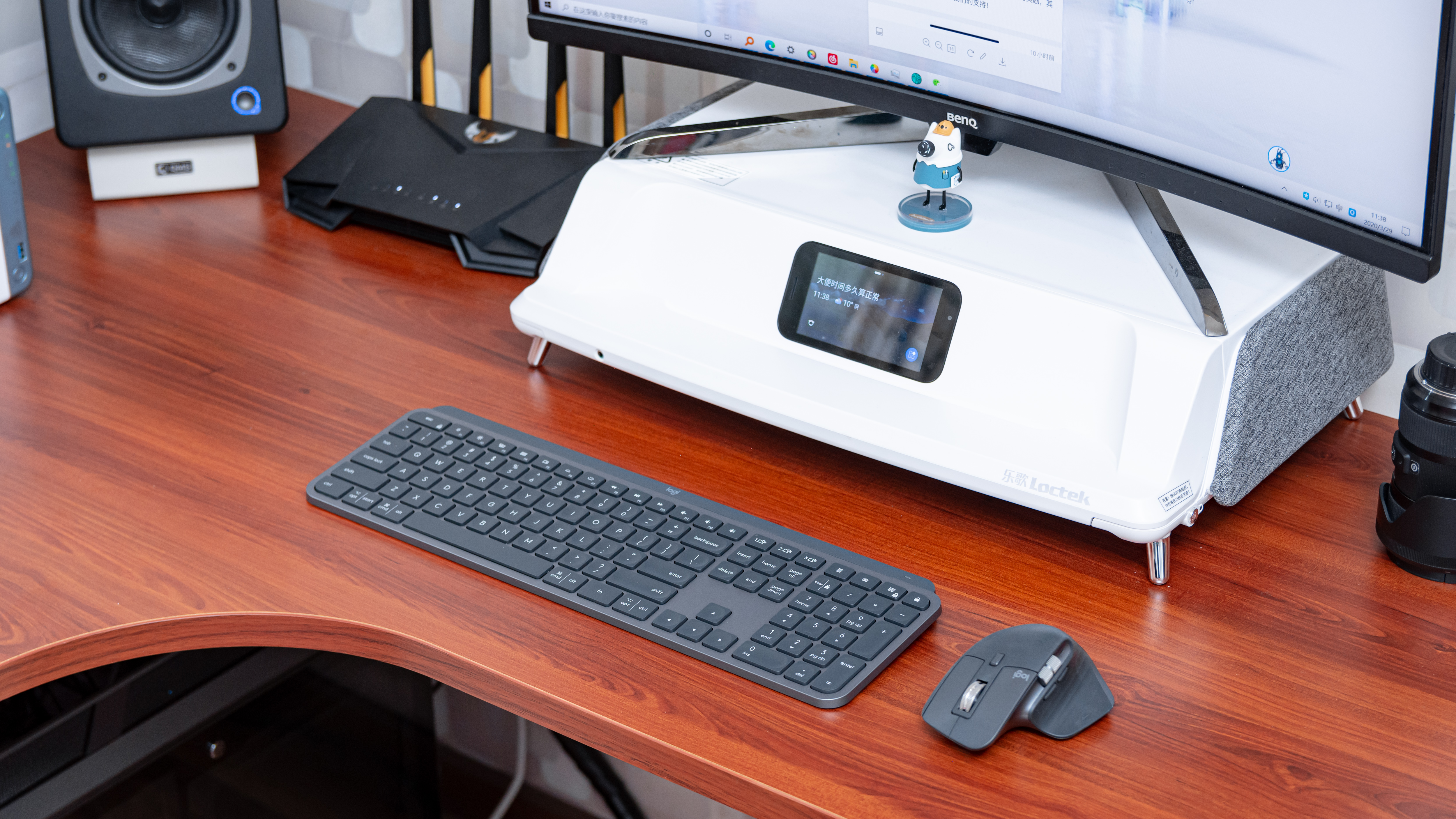 打造理想的居家办公环境:乐歌升降桌/台+明基灯具晒单