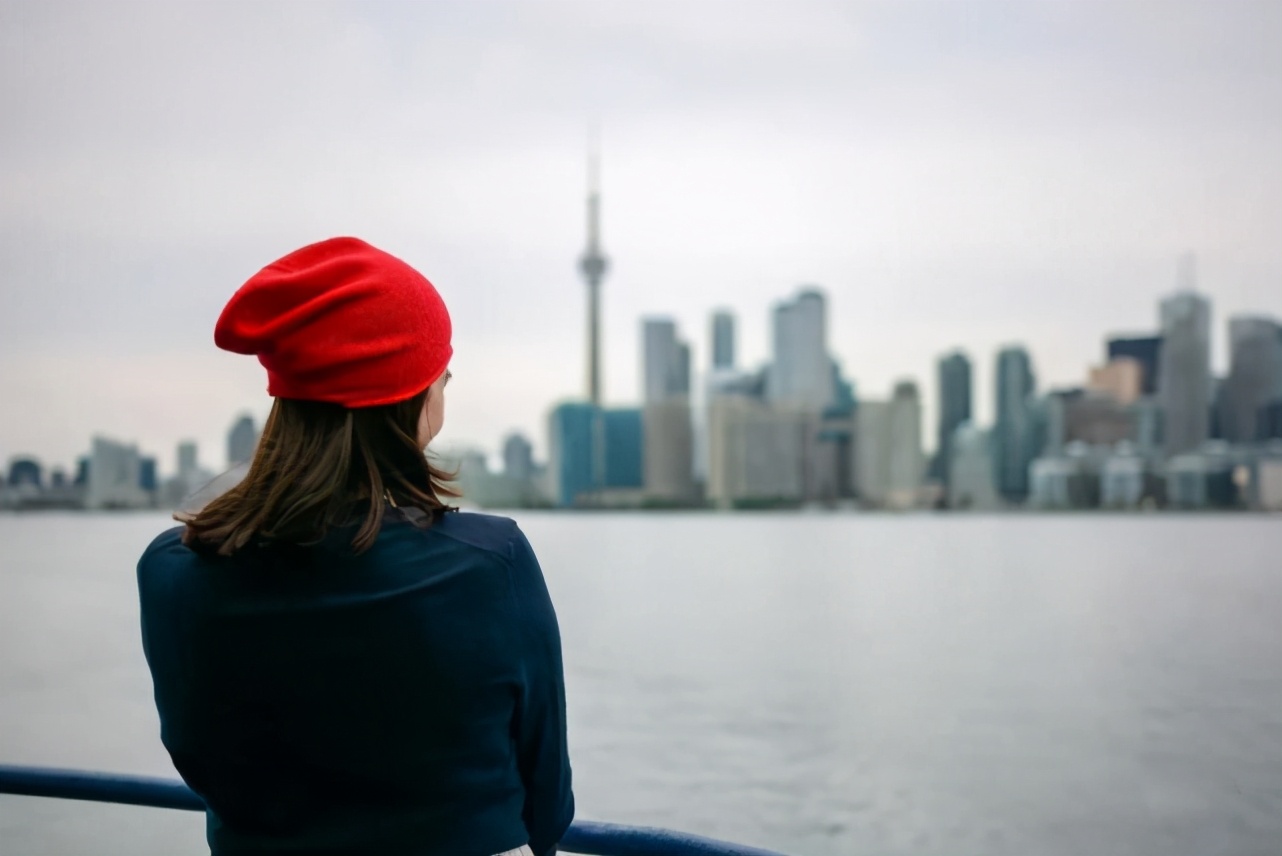 年薪$20万多伦多小两口想换大房，一算发现：养娃更贵