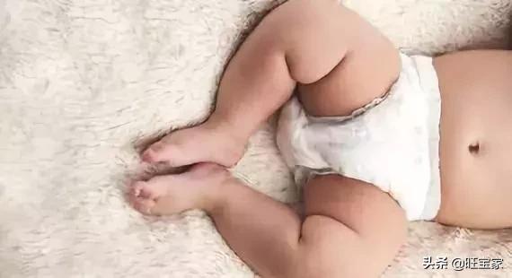 林允儿的o型腿,林允儿的o型腿走路