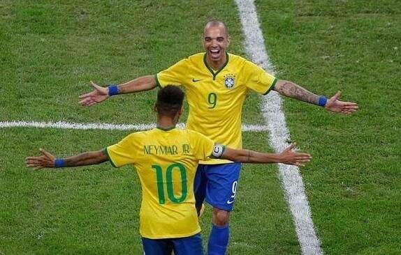 头顶巴西9号光环来中超曾遭弃用委身预备队，4年后离开却创一纪录