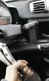 “如果这群女混混*攻围**我,我会舌战群儒!”你会怎样脱困?