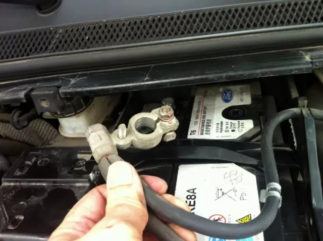 汽车长时间停放要注意哪些事项,汽车长期不开正确存放方法