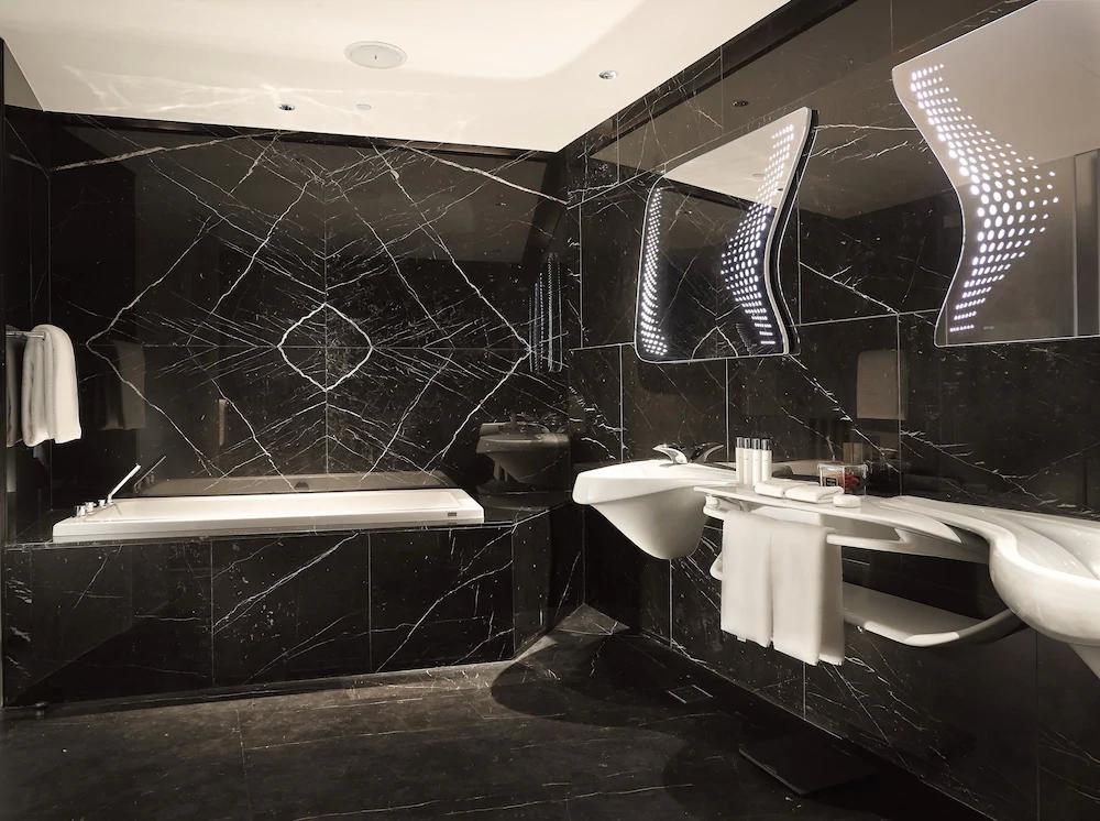 扎哈风格建筑,扎哈事务所迪拜