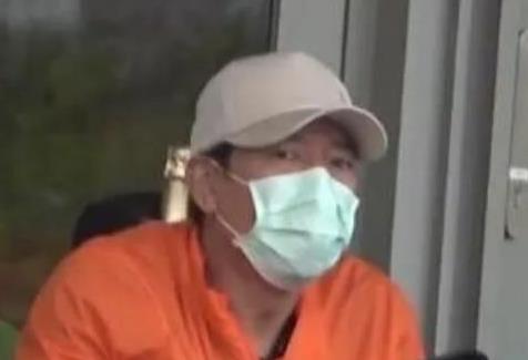 张耀扬“乌鸦哥”拍戏险瘫痪，养病想自杀，如今57岁的他怎么样