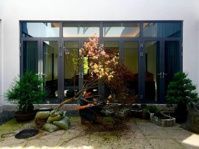 枯山水庭院景观制作过程,庭院枯山水施工做法