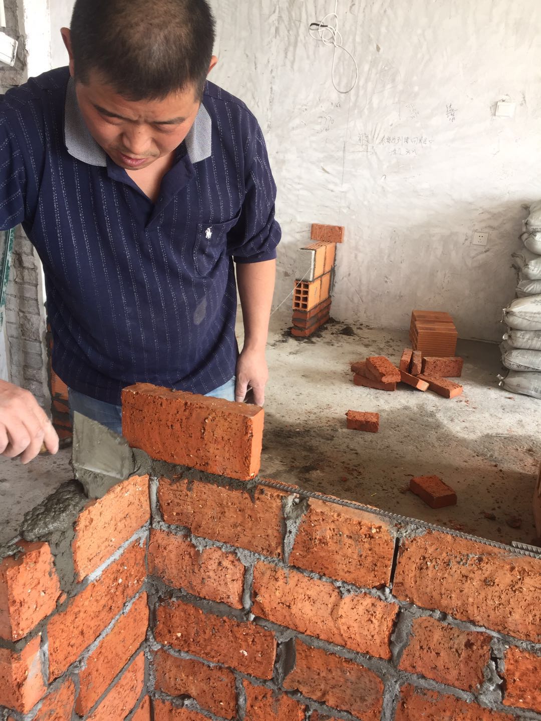 室内装修拆墙砌墙的思路,装修房子砌墙的施工标准