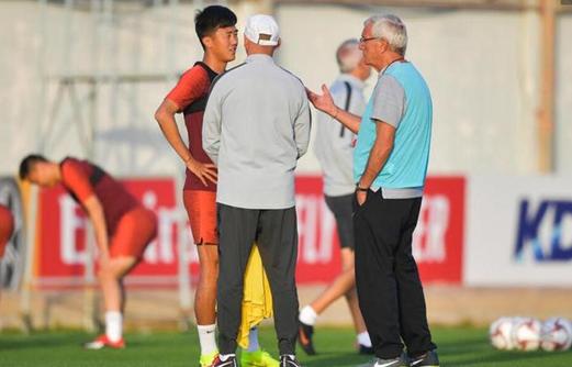 孙兴慜助力中国亚洲杯,亚洲杯赛程孙兴慜被踢