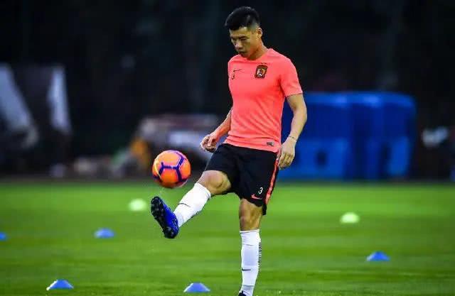 恒大足球队员梅方,恒大未来三年后防核心浮现