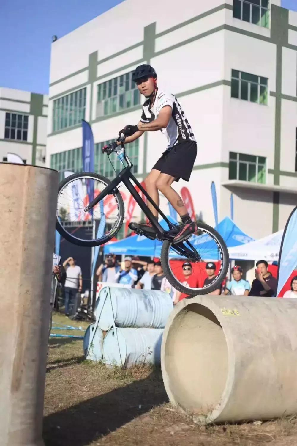 青少年成长冬令营课程,青少年冬令营拓展项目