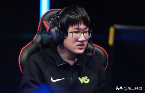 输给ra后ig选手心态炸了,shy哥上单滑板鞋帮助ig拿下vg