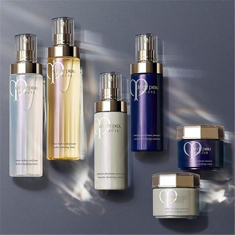 适合皮肤暗沉的水乳测评,水乳推荐20岁干皮暗沉