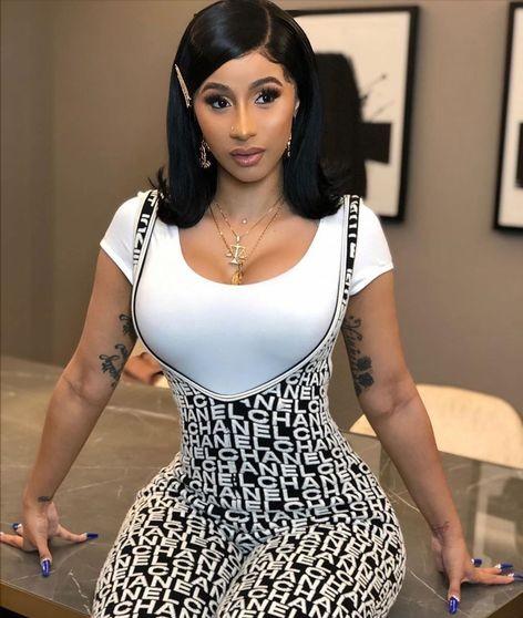疯狂热爱中国的CardiB：逆袭之路堪称传奇，被网友尊称为卡老师