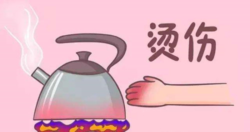 一岁宝宝大面积烫伤住院,小孩大面积严重烫伤50%