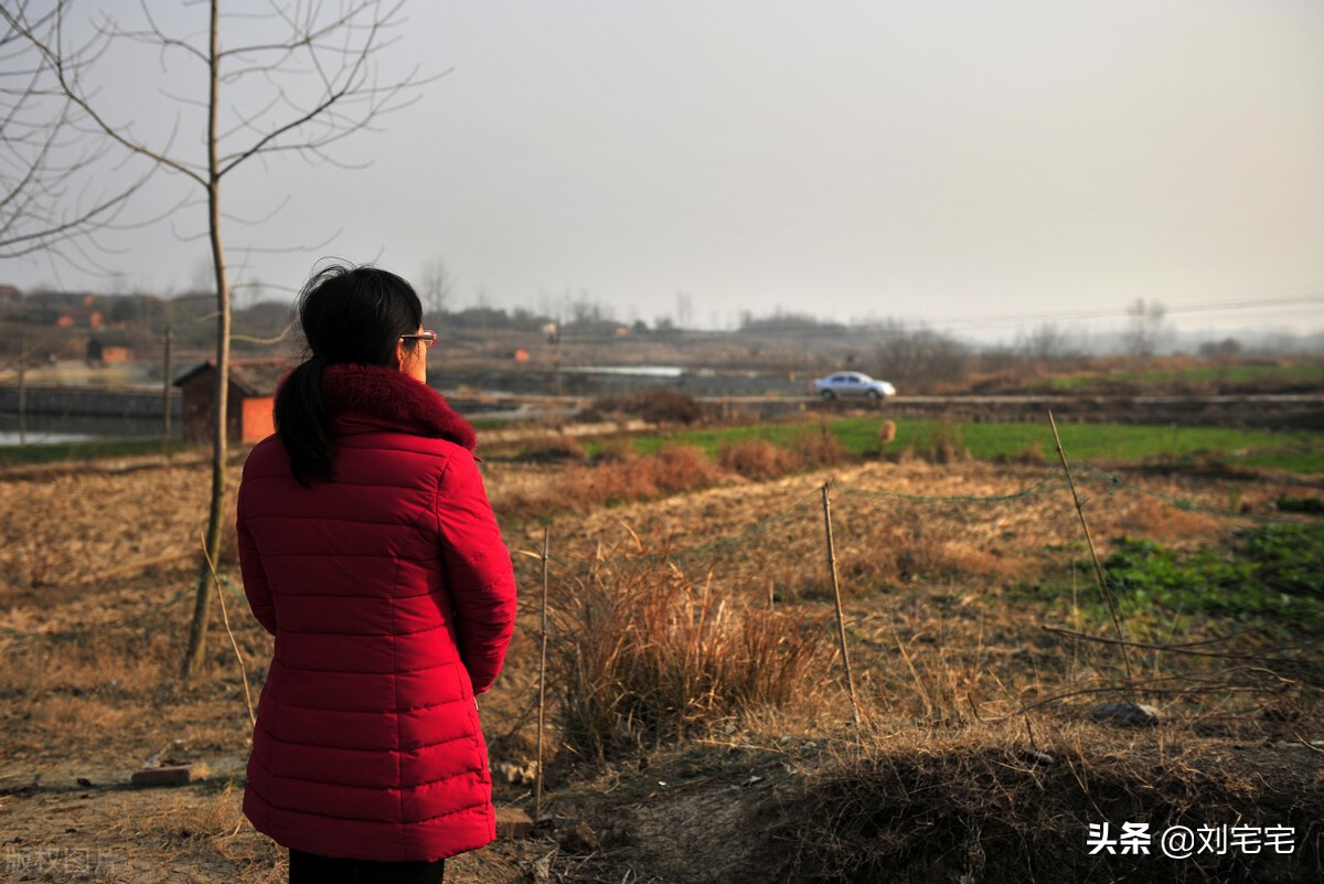 别了，余秀华：对于“中国最善骂诗人”再度退出*今条头日**的感想