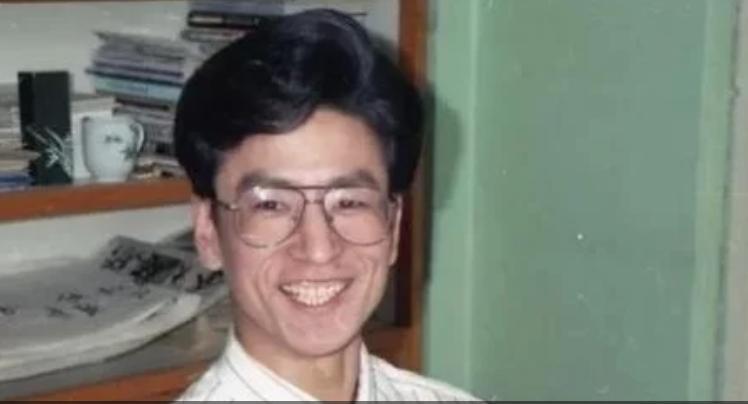 白岩松老婆是镇江哪里人,白岩松镇江