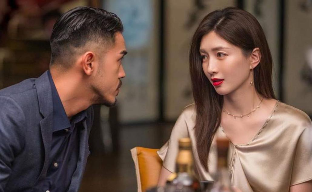 上海名媛群之后，手游名媛群也火了，拼单氪翅膀外观也是醉了