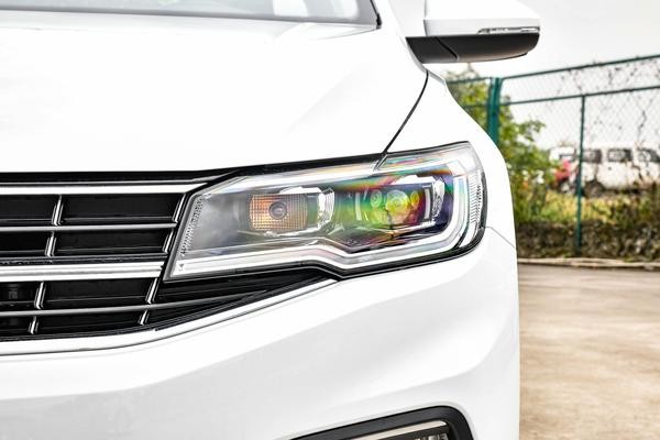 卡罗拉和宝来底盘对比,大众宝来1.5l和卡罗拉