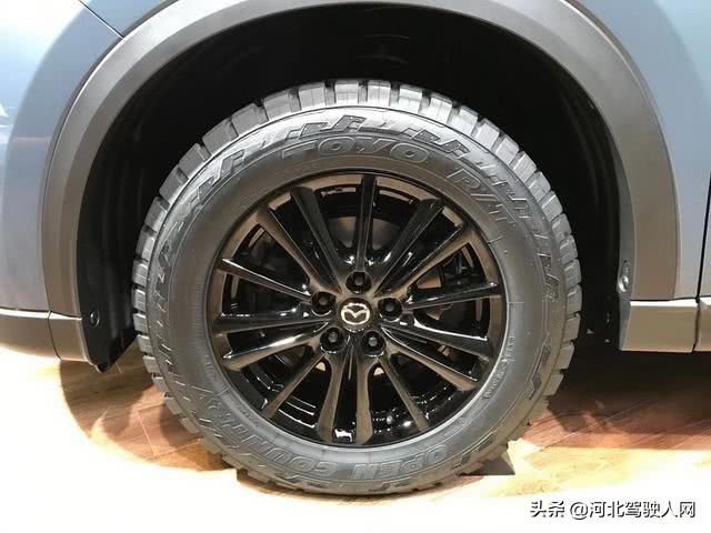 本田思域王露峥嵘丰田YARIS很有型东京改装车展大爆发