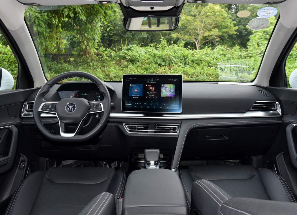 最近上市的三款车,近期销量火爆的车型