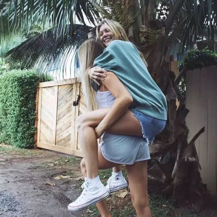 厌倦了红黄棕不妨来款高级感发色,厌倦了高级黑白灰