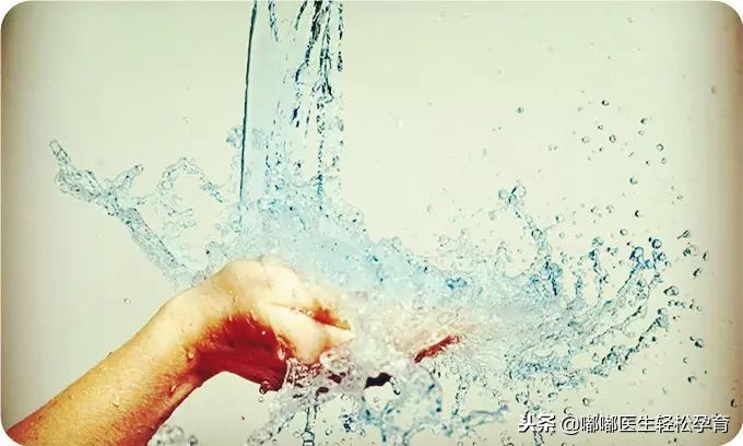 产后子宫恢复很好但是会出血,产后月经不来会导致腰疼吗