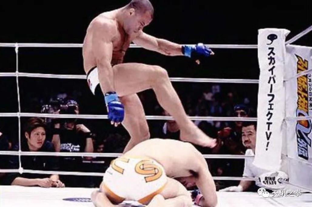 这招横扫PRIDE擂台，却成为八角笼中最禁忌的必杀技，没有之一