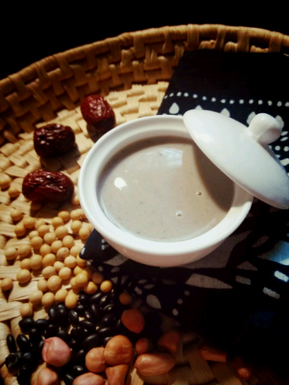 耗时3天整理出的20款豆浆配方，每天一杯好处多多，让你素颜都美