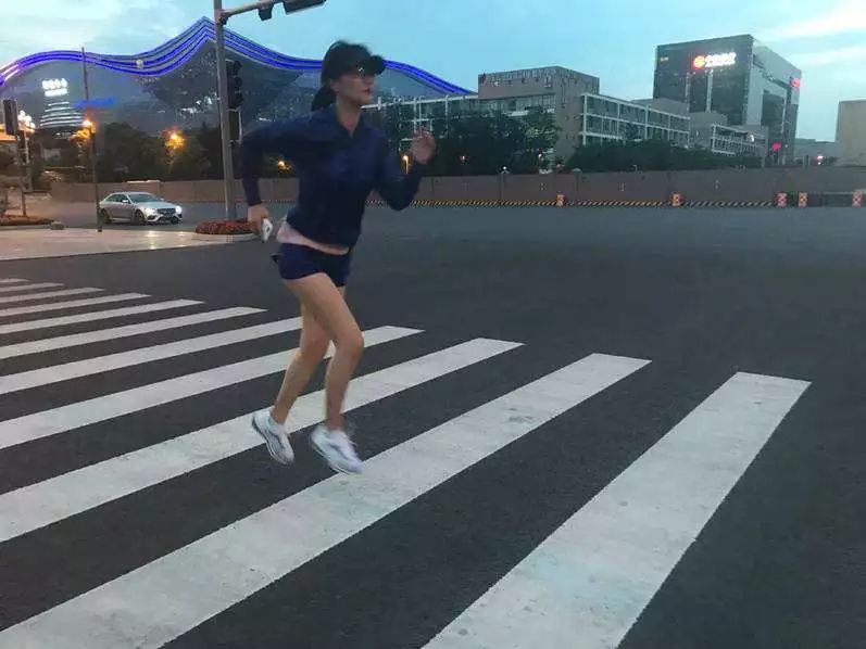 谭维维什么时候开始健身的,谭维维跑步前后对比